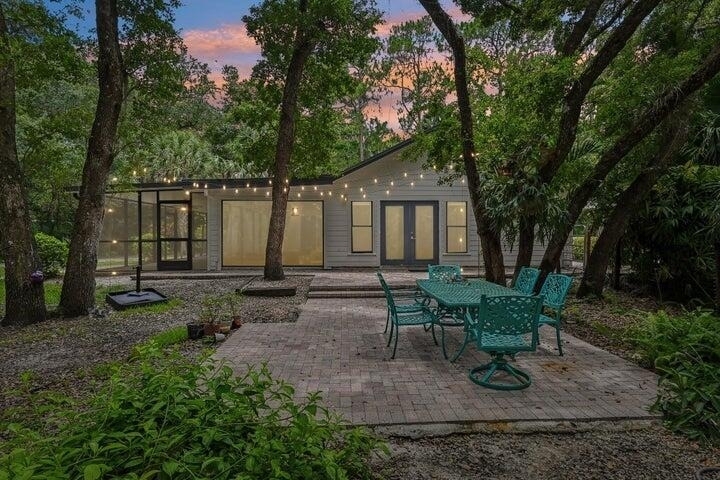 16700 96th Terrace N - Photo 1