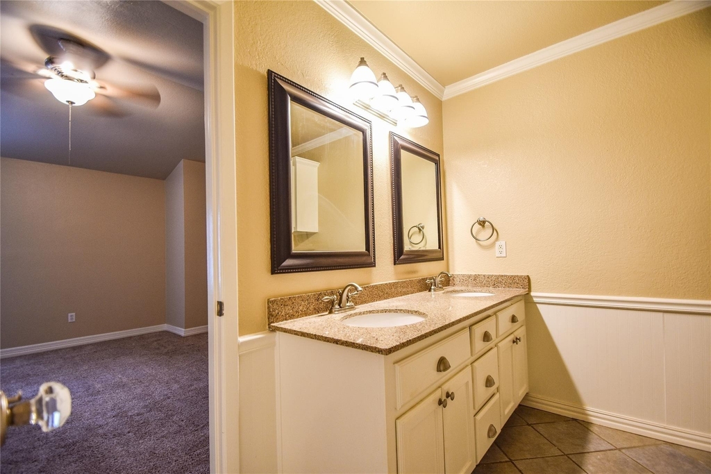 87 Winchester Drive - Photo 14