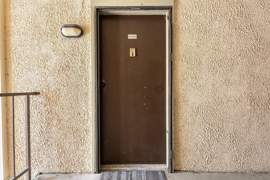 12806 Midway Road - Photo 5