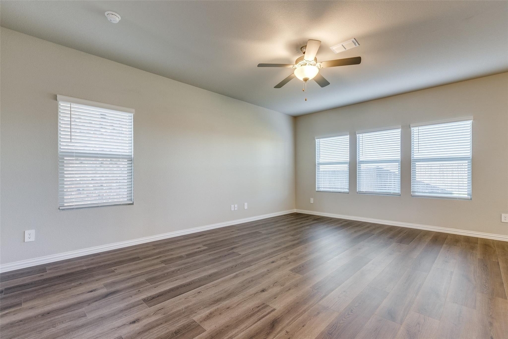 204 Travine Drive - Photo 8