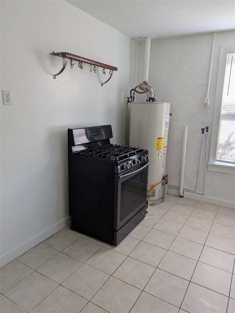 1701 Meridian Avenue - Photo 6