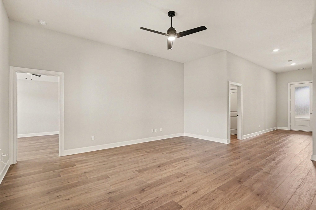 1109 Costa Vista Trail - Photo 3