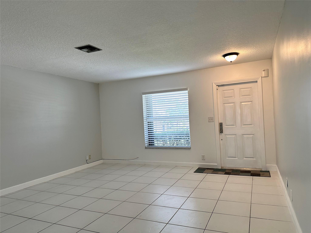 1905 Sw 86th Avenue - Photo 16