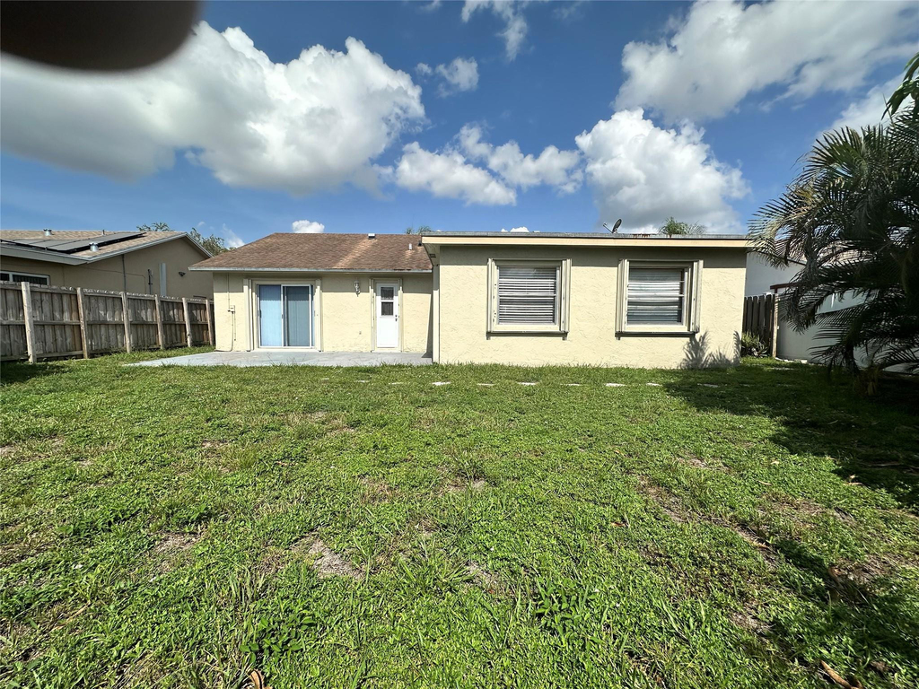 1905 Sw 86th Avenue - Photo 14