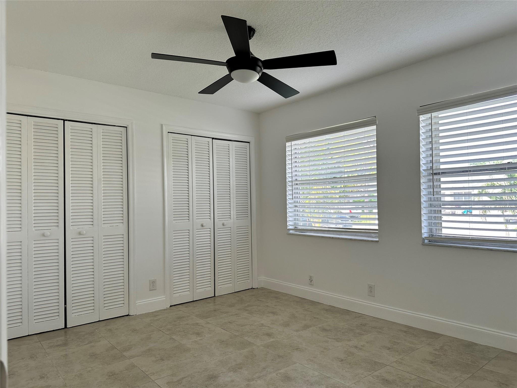 1905 Sw 86th Avenue - Photo 6
