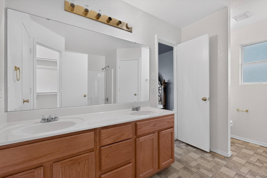 5201 Holster Drive - Photo 28