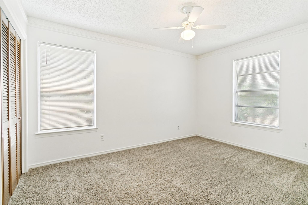 5133 Susan Lee Lane - Photo 9