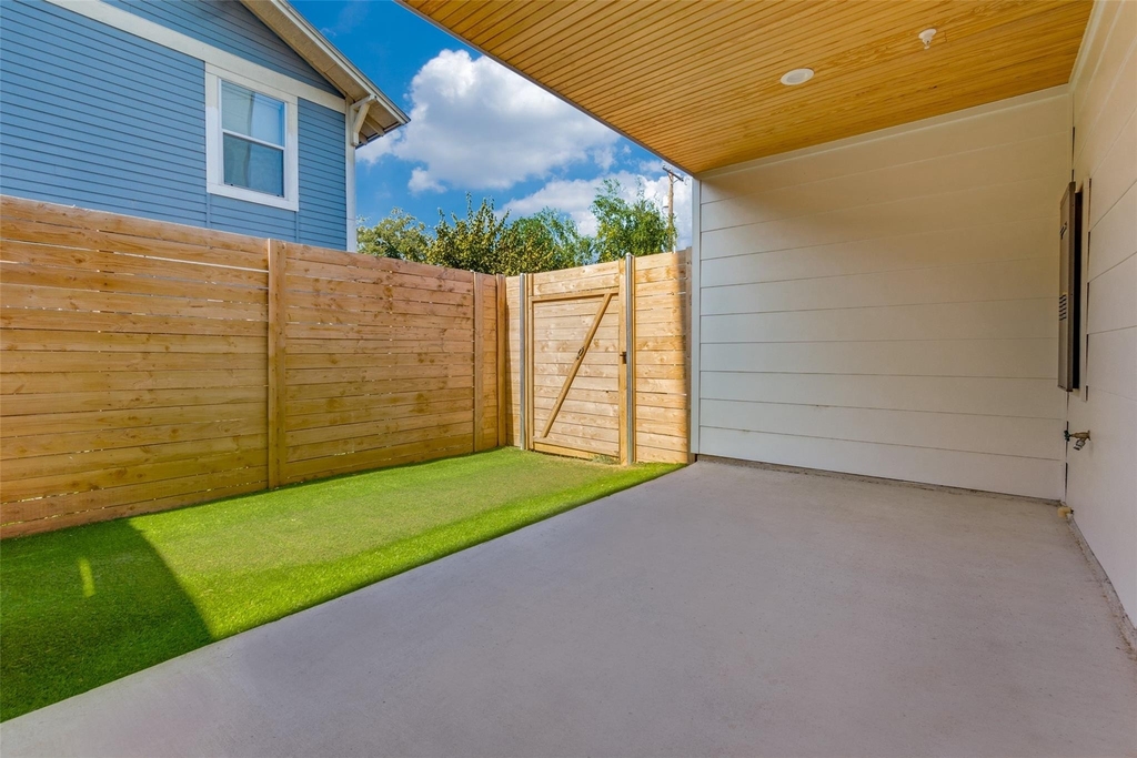 4718 Bryan Street - Photo 11