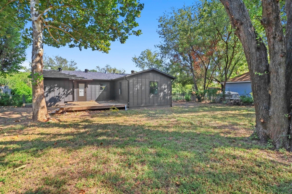 1415 Snyder Street - Photo 17