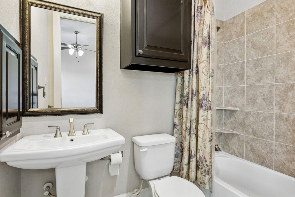 4550 Honeyvine Lane - Photo 19