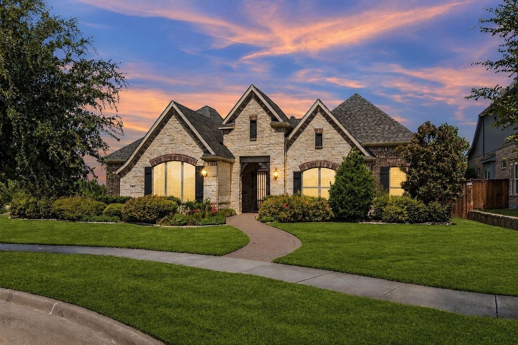 4550 Honeyvine Lane - Photo 1