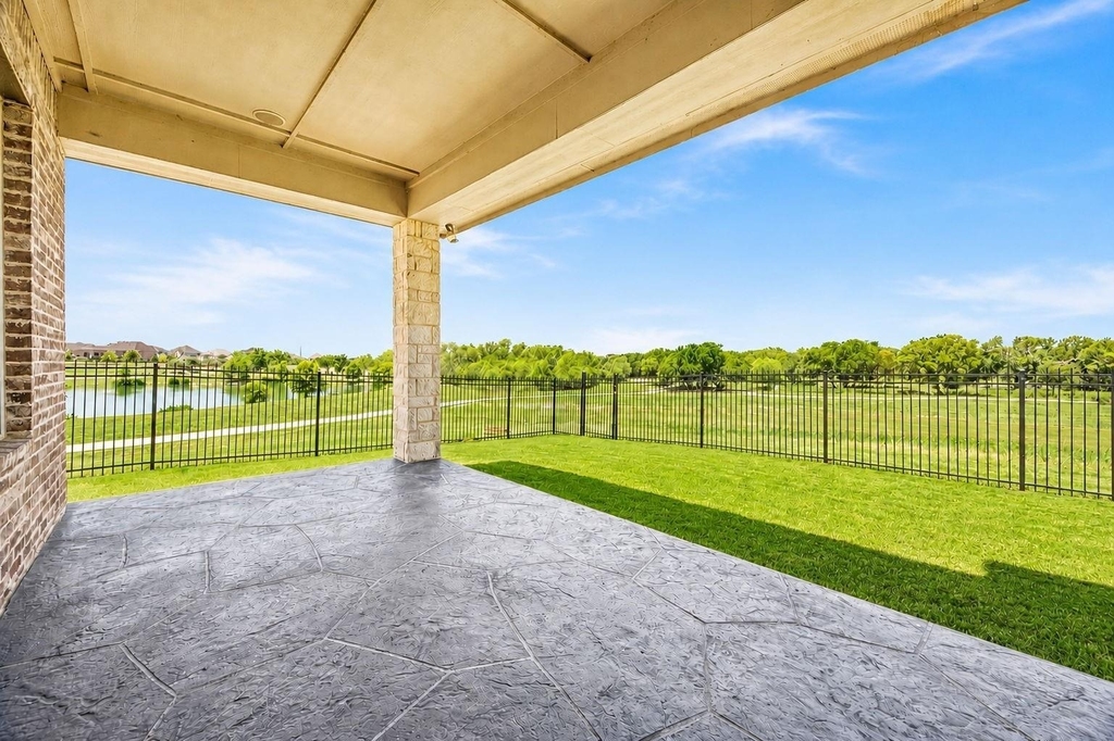 4550 Honeyvine Lane - Photo 27