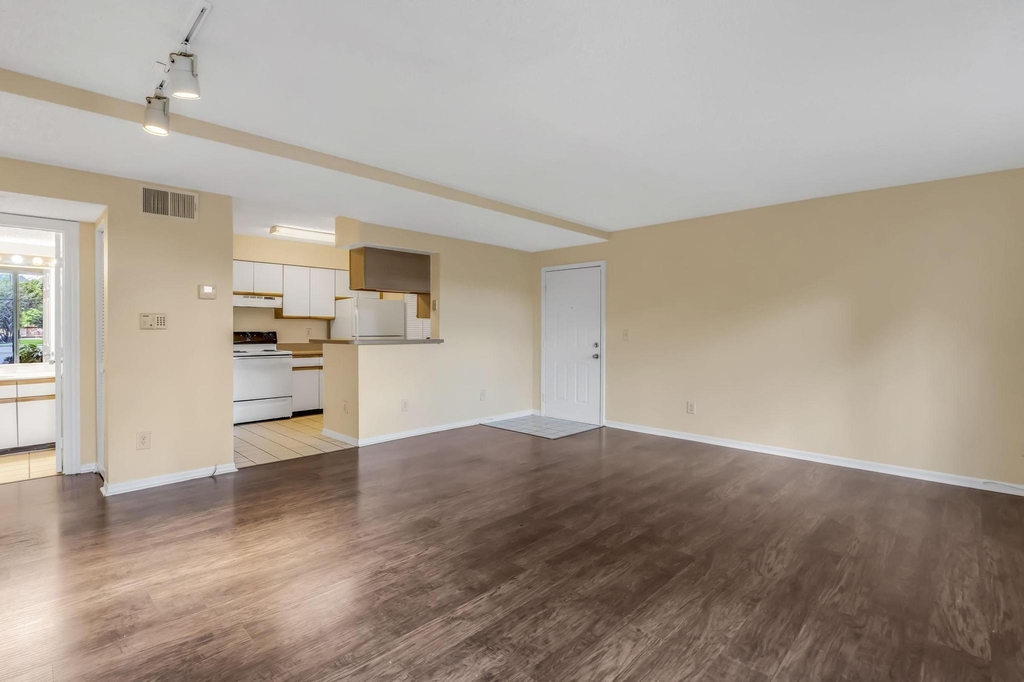 3985 W Mcnab Road - Photo 4