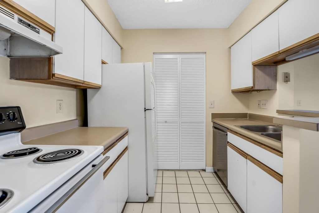 3985 W Mcnab Road - Photo 7