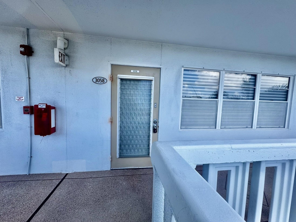 3058 Cambridge C - Photo 40