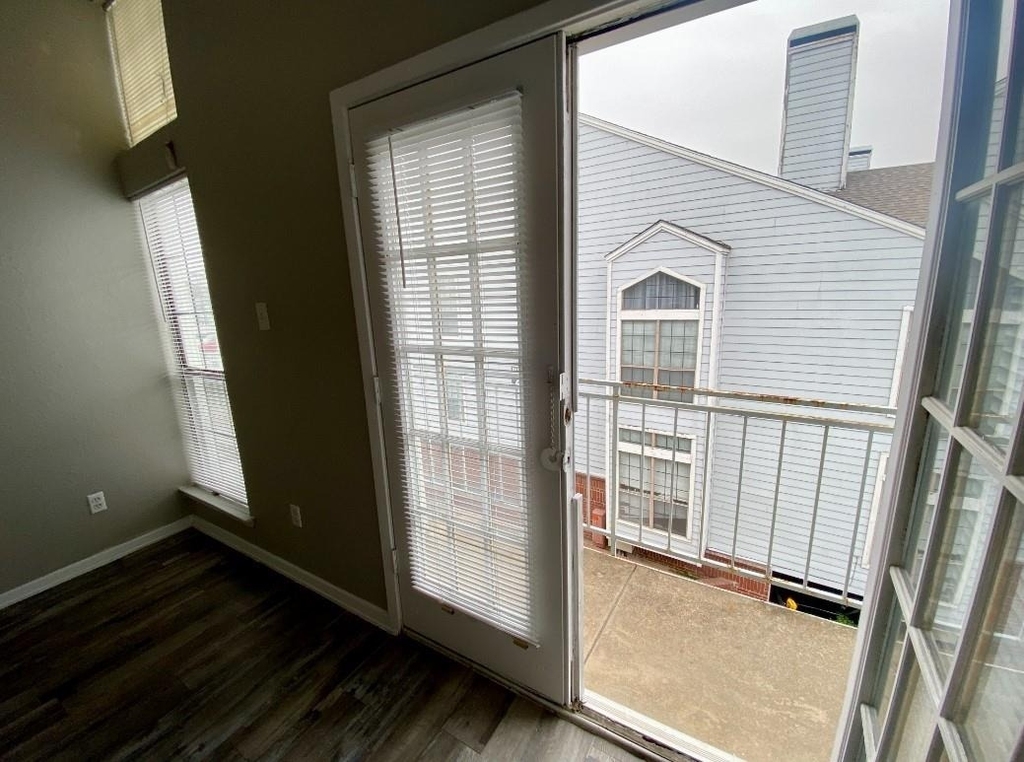9823 Summerwood Circle - Photo 15