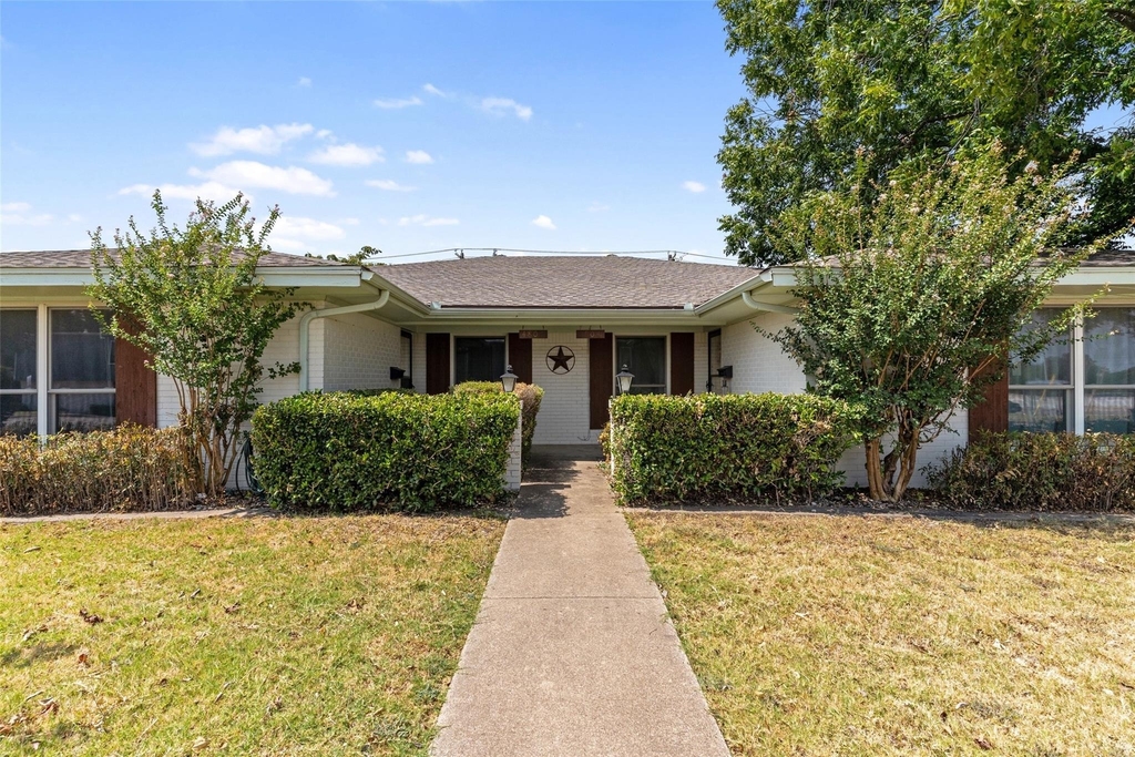 4806 Inverness - Photo 0