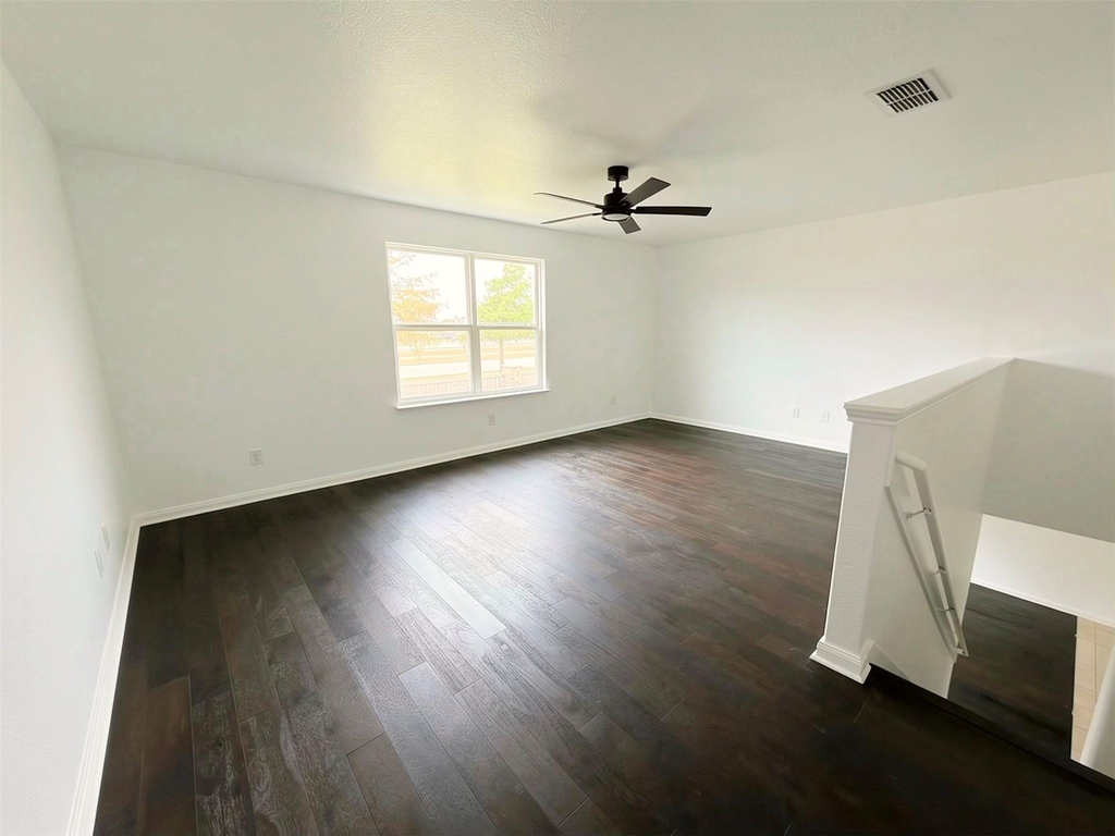 4405 Elderberry Street - Photo 7