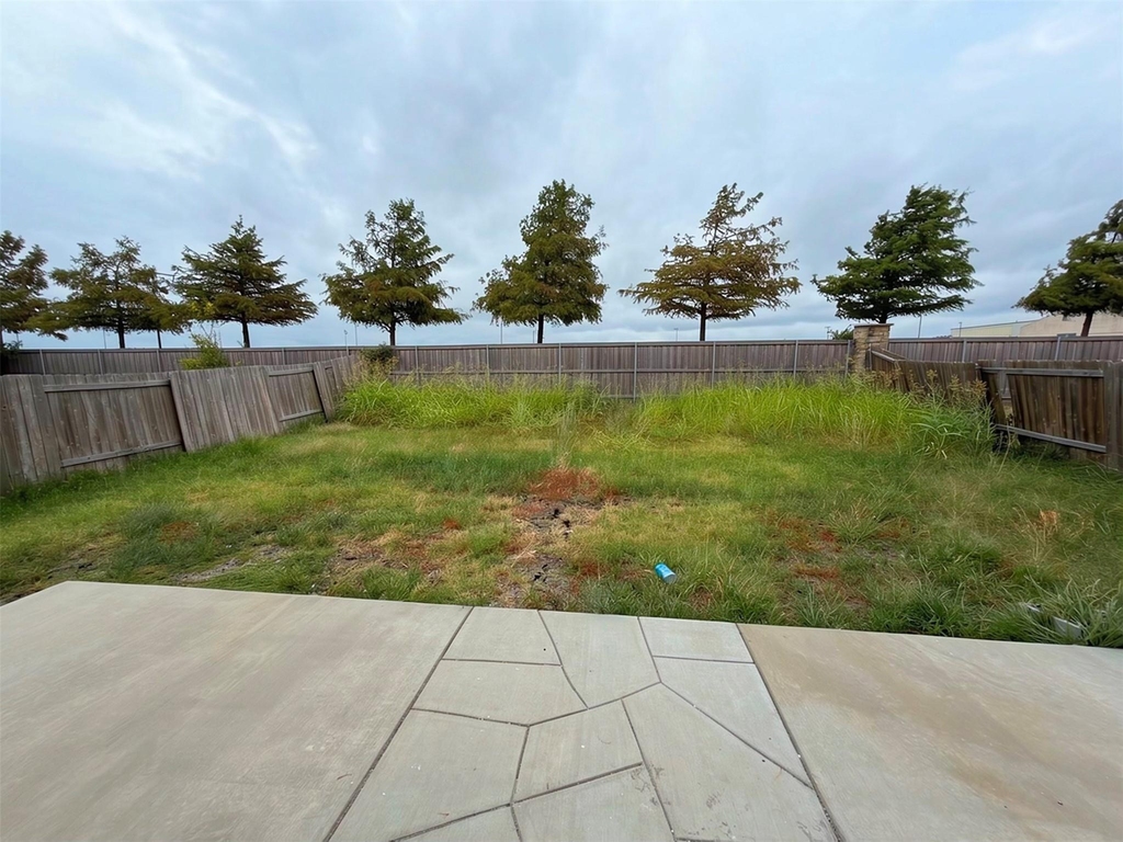 4405 Elderberry Street - Photo 18