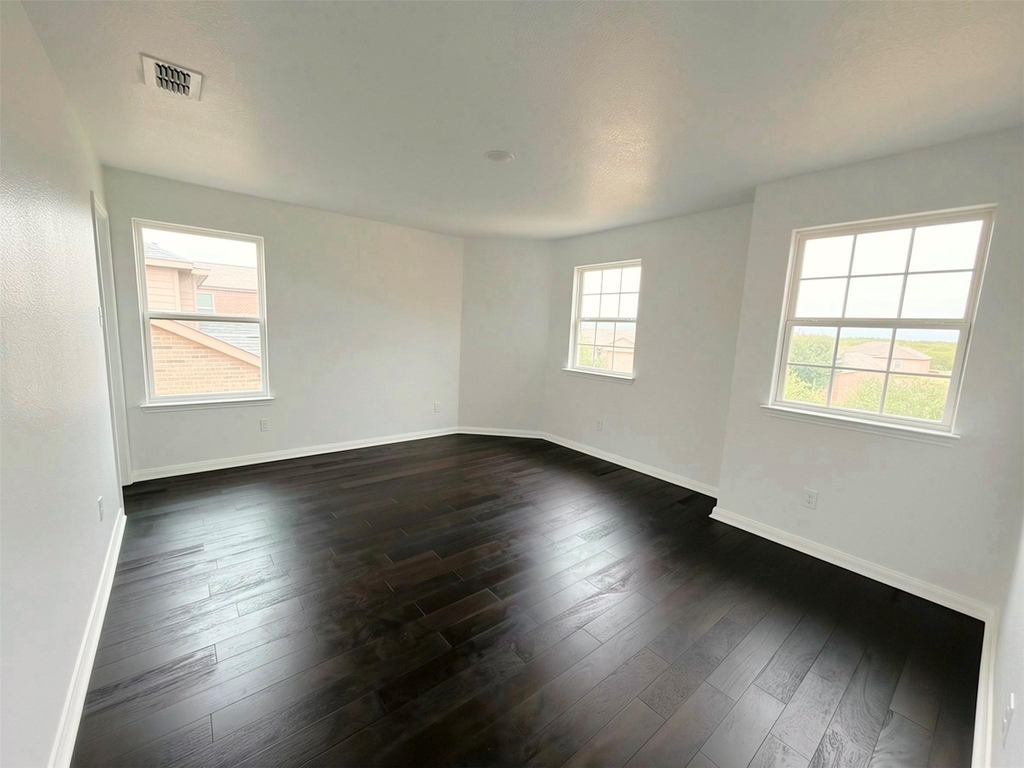 4405 Elderberry Street - Photo 13