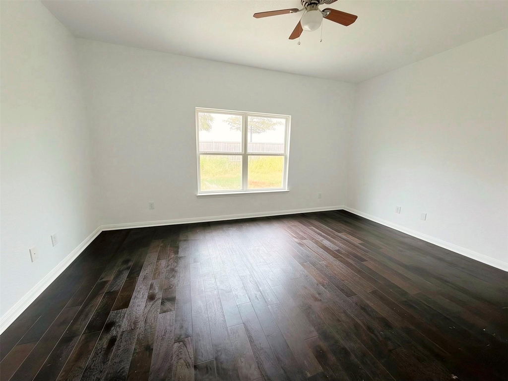 4405 Elderberry Street - Photo 8