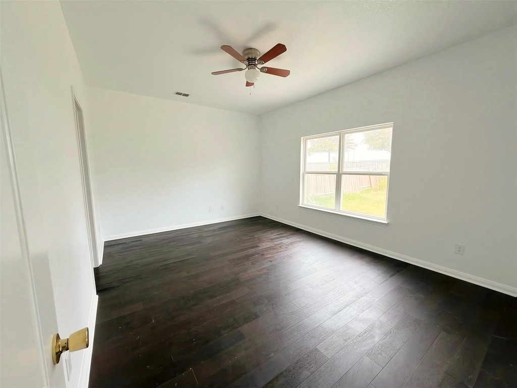 4405 Elderberry Street - Photo 9