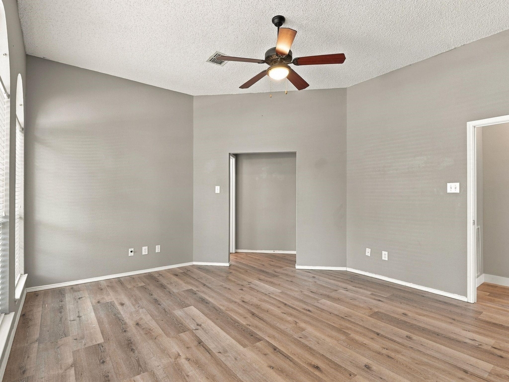 8201 Pacific Street - Photo 17