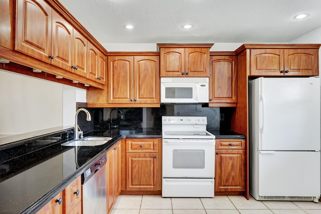 6372 Boca Circle - Photo 2