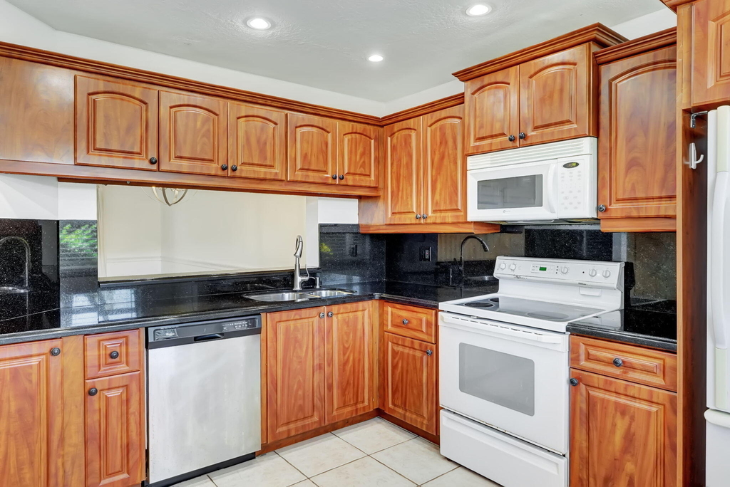 6372 Boca Circle - Photo 5