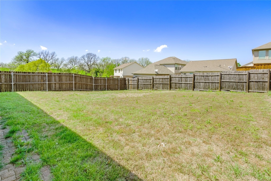 8915 Wild Rose Lane - Photo 34