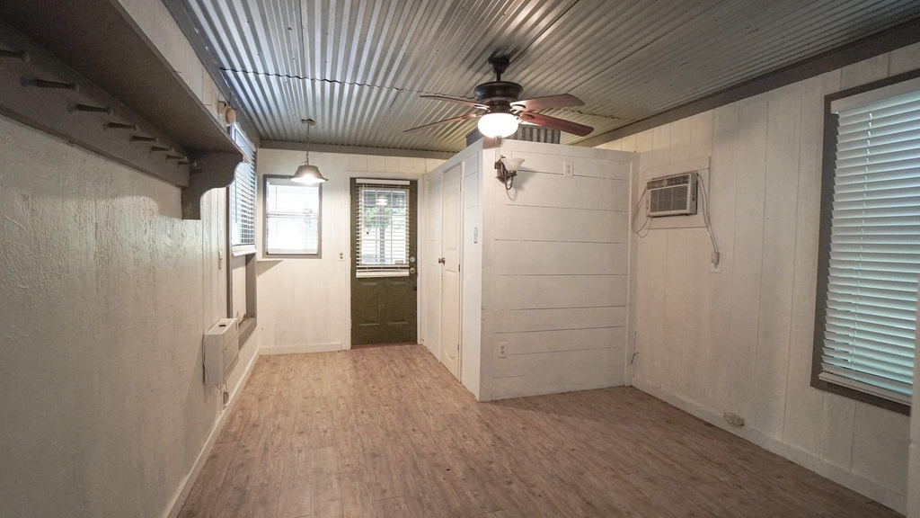 1044 N King Road - Photo 21