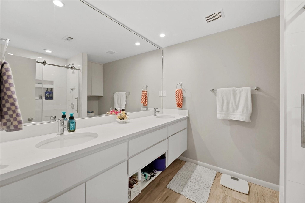 4319 Travis Street - Photo 10