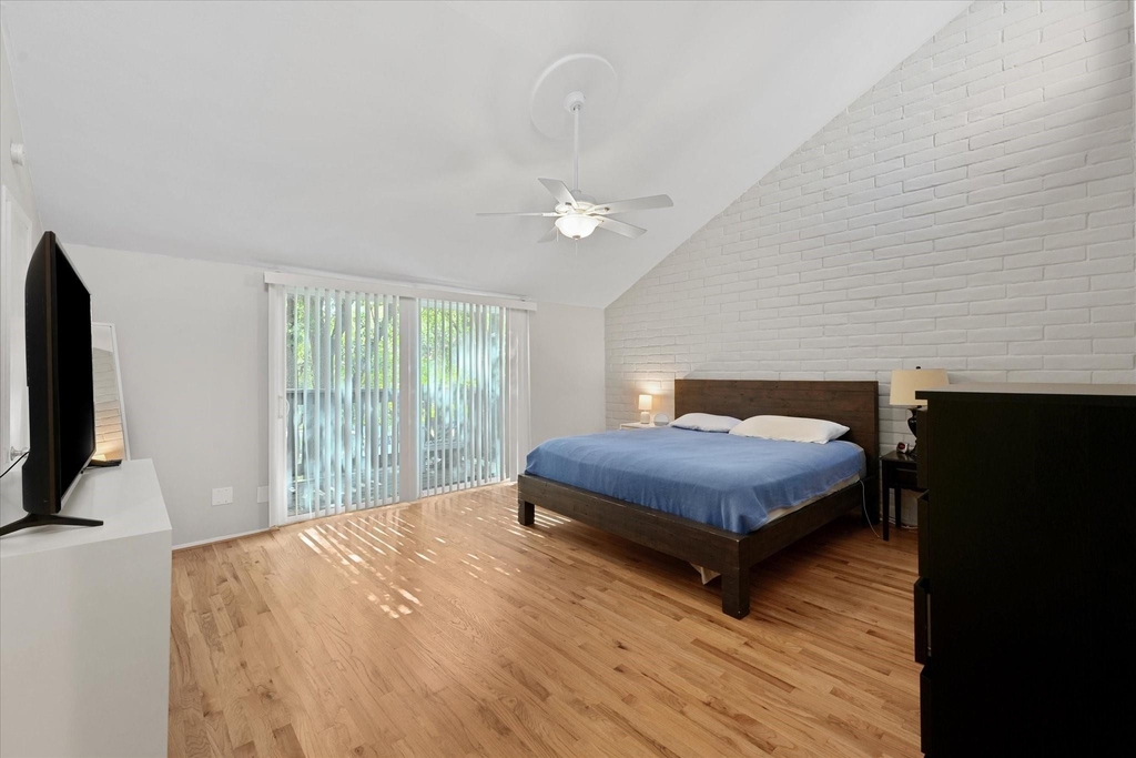 4319 Travis Street - Photo 8