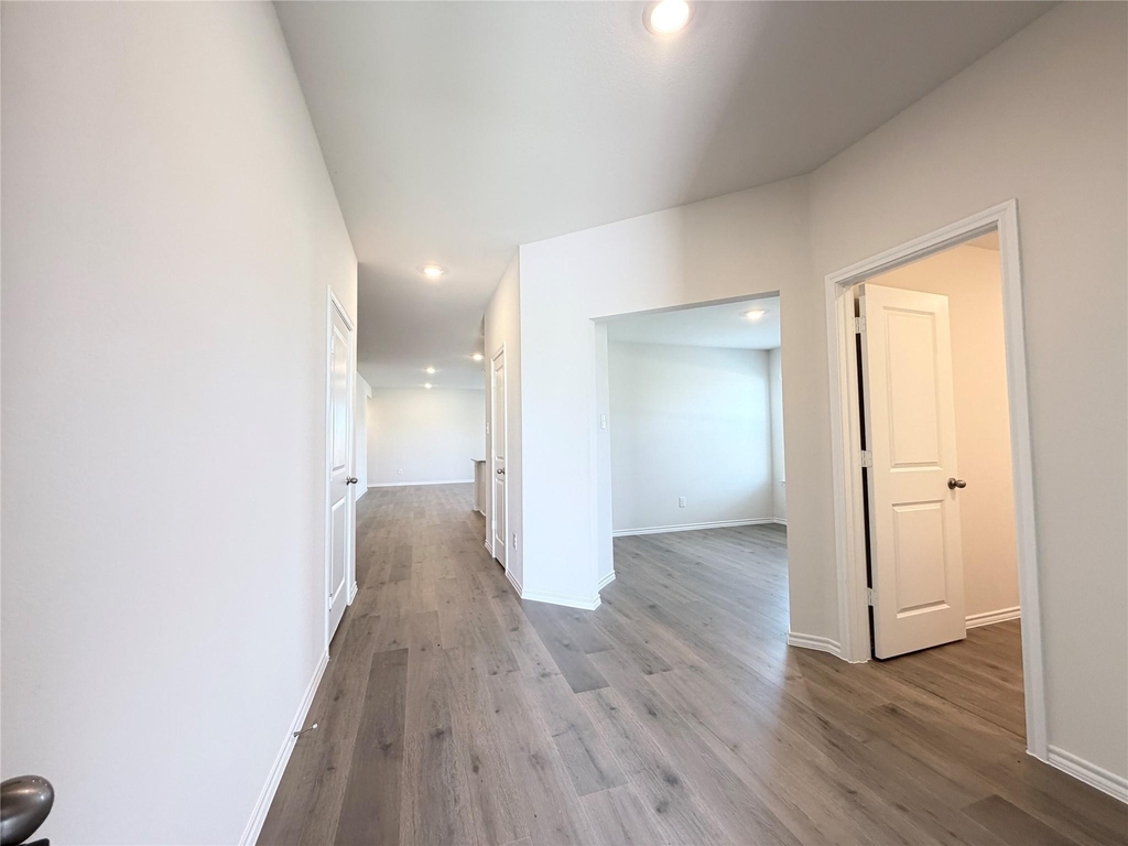 629 Dunhill Road - Photo 2