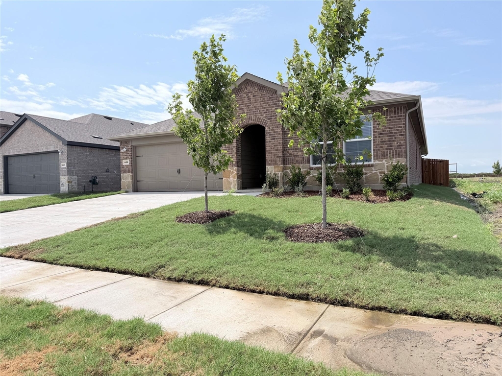 629 Dunhill Road - Photo 1