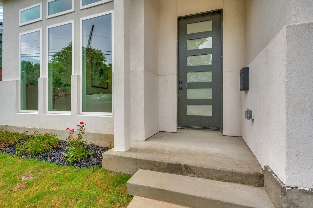 1511 Morrell Avenue - Photo 2