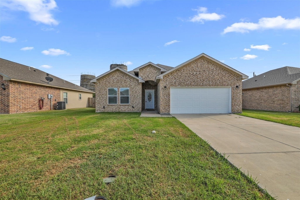 4807 Henry Street - Photo 0