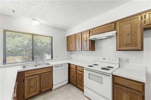 2205 Foxcroft Lane - Photo 6