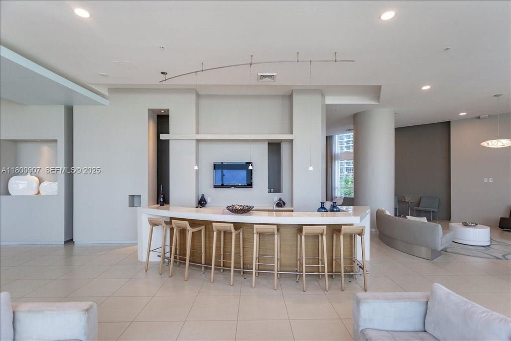 1900 N Bayshore Drive - Photo 9