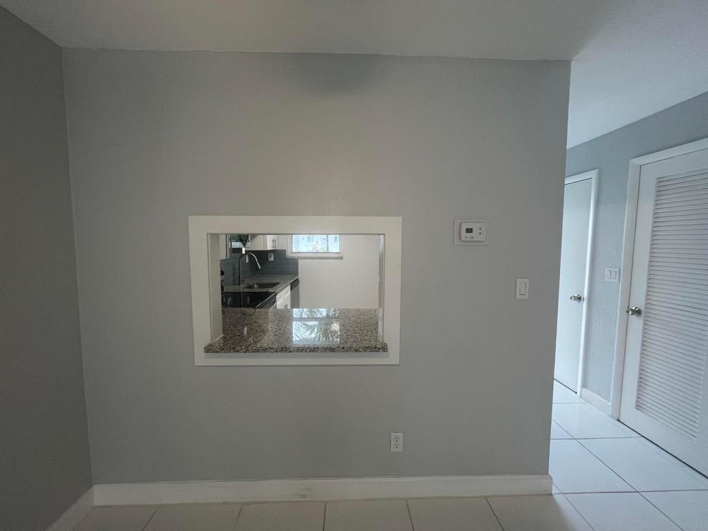 1001 Se 3rd Street - Photo 12