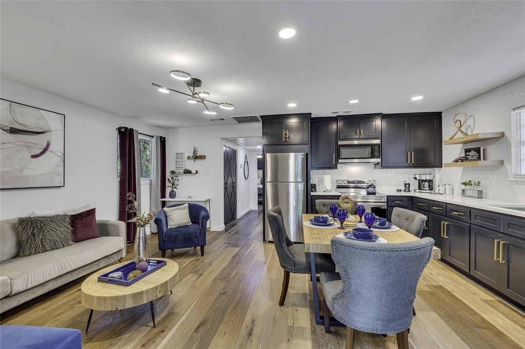 1428 N Main Street - Photo 1