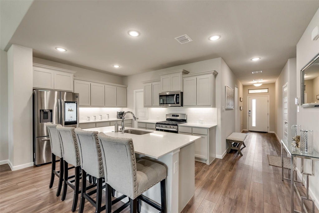 529 Ardsley Lane - Photo 2