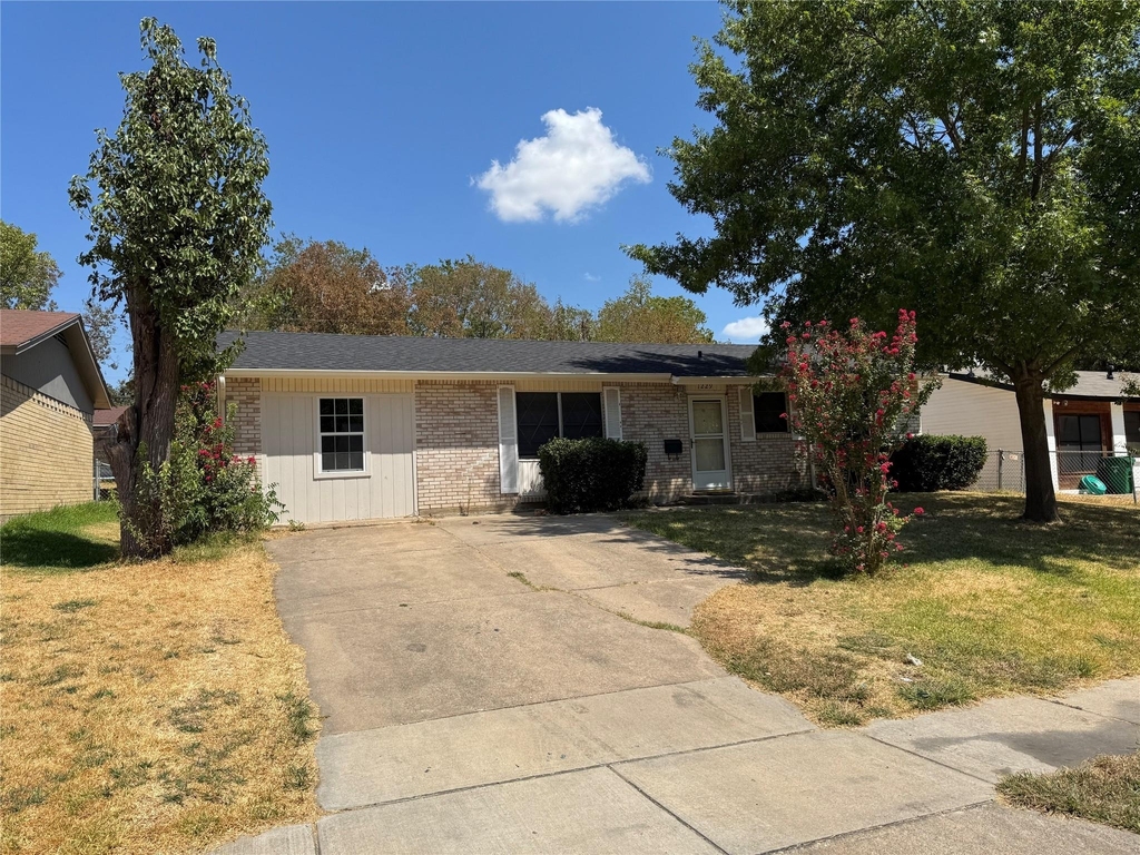 1229 Greenbrier Drive - Photo 1