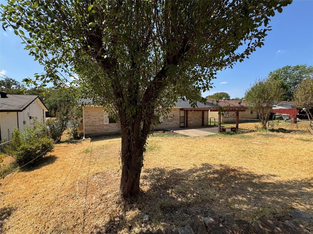 1229 Greenbrier Drive - Photo 15