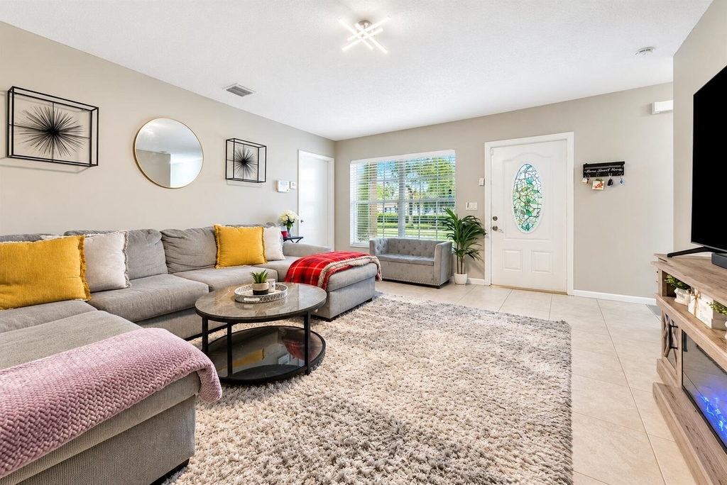 12230 Dartmoor Drive - Photo 2