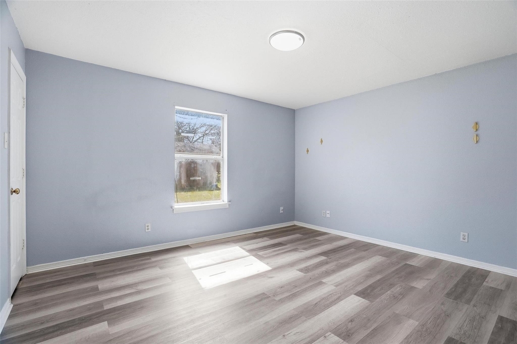 609 Race Street - Photo 12
