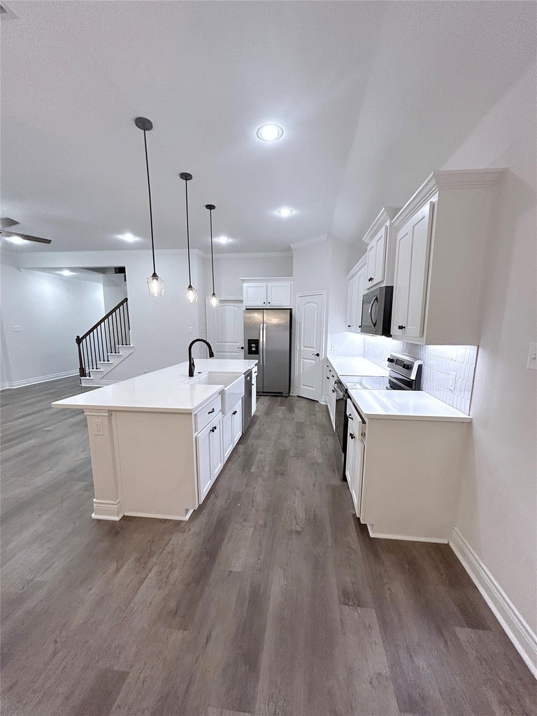 8406 Grant Lane - Photo 7