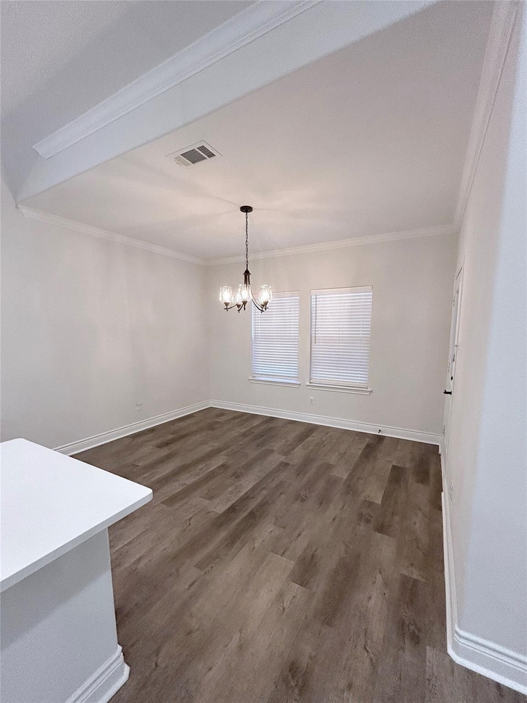 8406 Grant Lane - Photo 5
