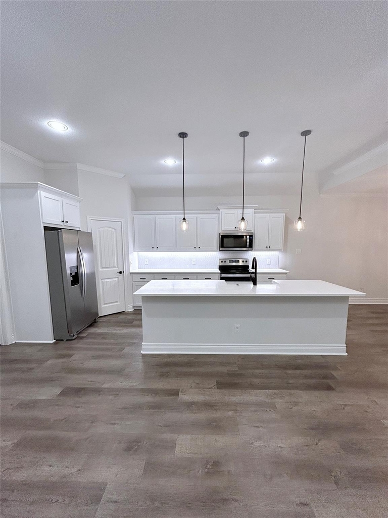 8406 Grant Lane - Photo 6