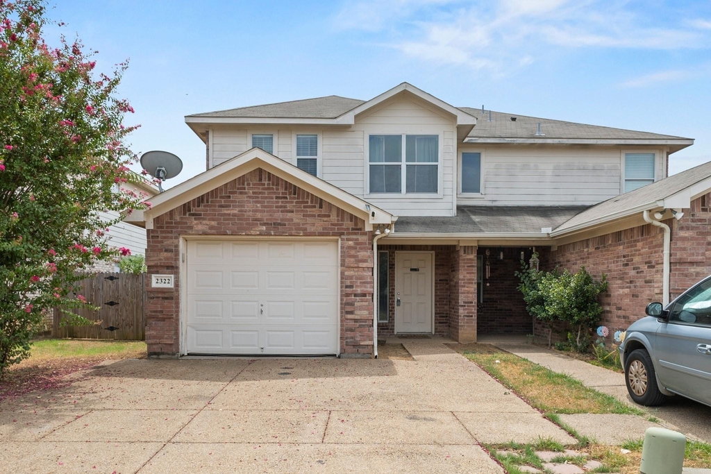2322 Kingsway Drive - Photo 0